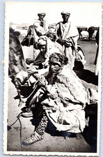 Morocco, Berber men in the souk, vintage silver print, ca.1935 vintage print, lé