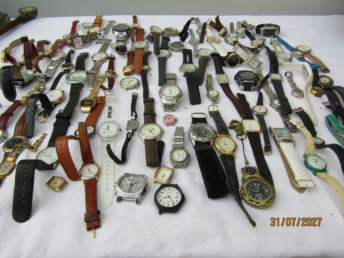 Lot montres bracelet - 84,