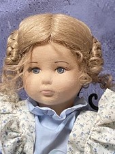 ANCIENNE POUPEE SUISSE GLOREX