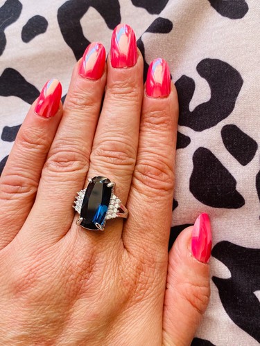 Magnifique bague neuve taille