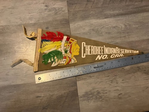 Vintage felt pennant - pennant, cherokee