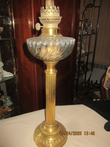 Lampe petrole baccarat - lampe,