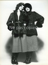 FASHION LOUIS FERAUD 1974 fur astrakan swaraka large photo 23 x 17 cm