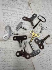 lot of 10 antique county clock pendulum keys N 6