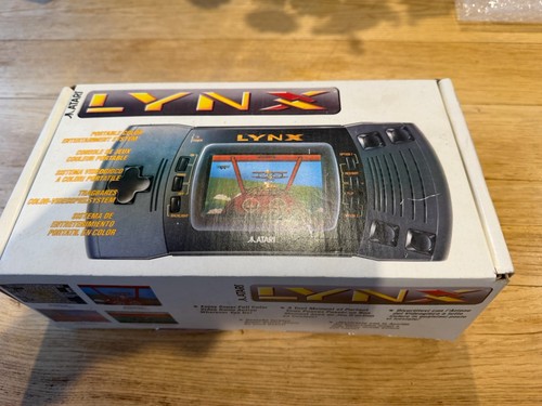 Atari lynx console portable - atari,