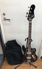 Guitare basse électrique