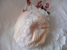 ANCIENNE COIFFE CHARLOTTE VOILE DE COTON PLIS BRODERIE "SERVANTE PAYSANNE ."1900
