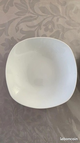 Assiette carrée blanche - , en