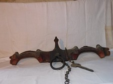 Joug de boeuf a 2 tetes ancien 