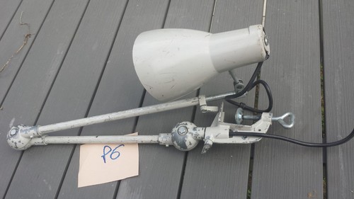 Ancienne lampe atelier - p6/,