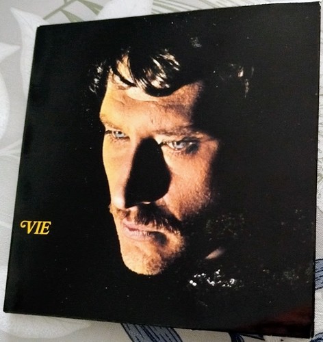 Johnny hallyday vie cd - -, 12
