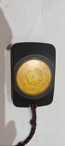 Altimètre baromètre - altimètre/,