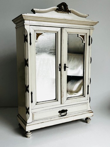 Rare armoire glace de - À,