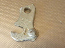 Nos vintage support attache