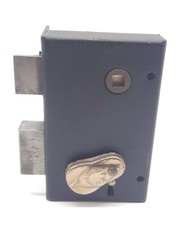 Ancienne serrure  JPM avec sa