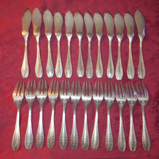 Ercuis:Service à poisson en métal argenté 24 pièces Bon état ! sans écrin