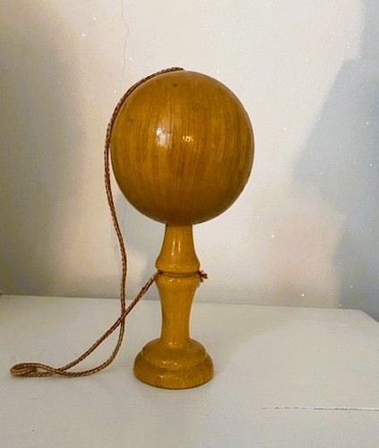 Bilboquet bois - en,