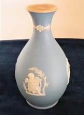 Petit vase WEDGWOOD JASPERWARE