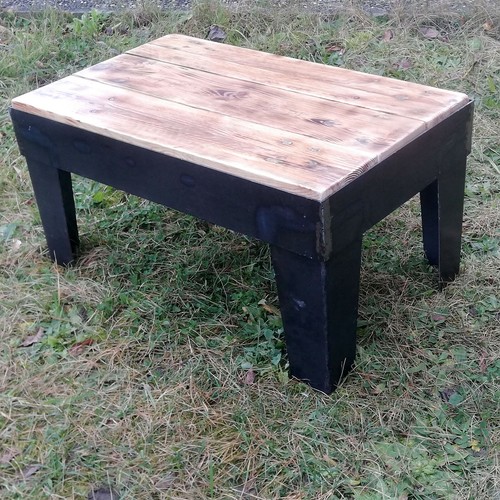 Table basse design brutaliste - table-basse,