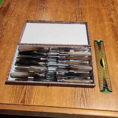 Joli coffret avec couteaux - joli, 12