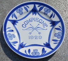 assiette TIR A L'ARC Bouquet Provincial COMPIEGNE 1929 - SARREGUEMINES
