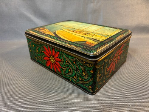Ancienne belle boite - , à