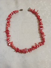 Collier original en coquillage