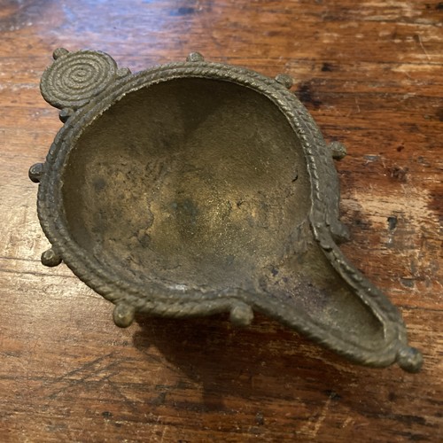Ancienne lampe huile - à,