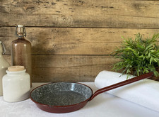 825⚜️ Ancienne Poêle en