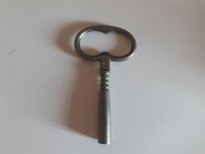 clef, clé horloge pendule en