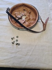 Intérieur de casque Allemand WW2,taille 66 + 1 jugulaire datée 1943 + 3 Rivets