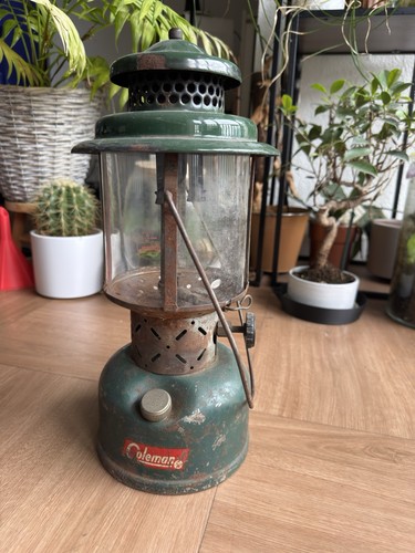 Ancienne lampe pétrole - ancienne,