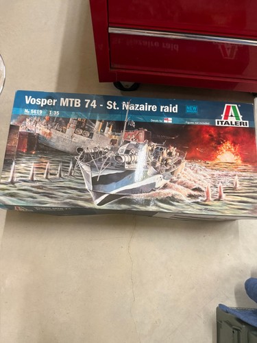 Maquette bateau vedette vosper - maquette,