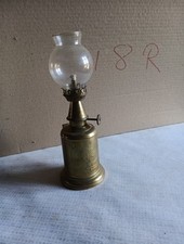 Ancienne Lampe A Pétrole