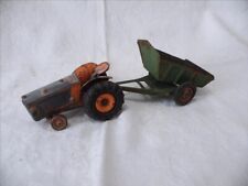 RARE TRACTEUR RENAULT AVEC SA