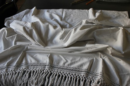 Tissu ancien broderie crochet