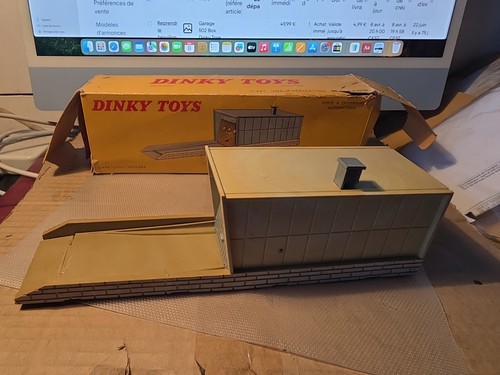 Garage 502 box dinky toys - garage,