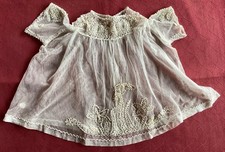 Ancienne robe poupée ou de