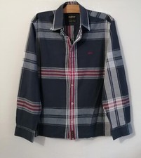 Chemise bleue à carreaux