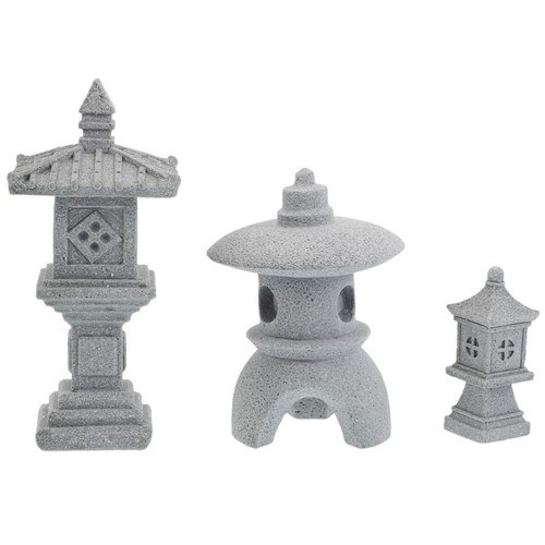 Pcs lanternes en pierre - ,