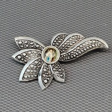 VINTAGE JEWELRY - Antique Virgin Mary Aluminum Brooch #74