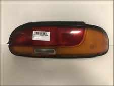 Feu arriere principal droit