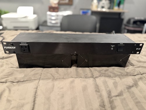 Furman m8x2 outlet power - 8,