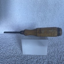 ciseaux à bois…..1231.8