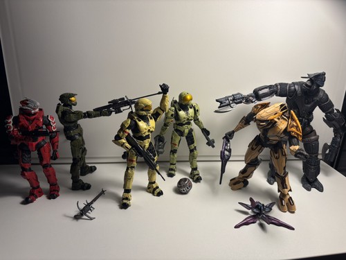 Halo mcfarlane lot 1 - lot, of