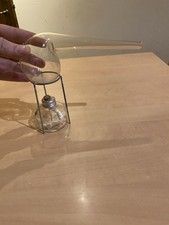 Ancienne cornue verre