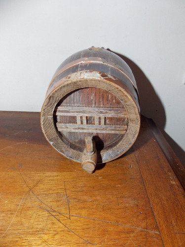 Ancienne petite barrique - ancienne, en