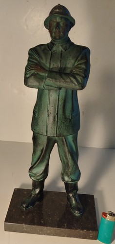 Statuette fondeur art mi - fondeur,