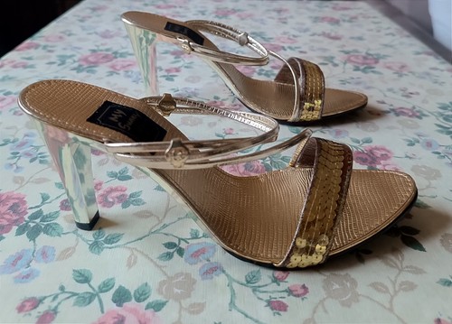 Chaussures dorées talons - chaussures,