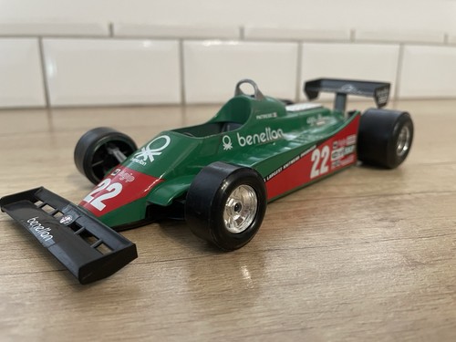 Voiture miniature 24 alfa - miniature, 1/24